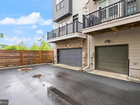 3100 Camber Place, Falls Church VA 22042