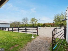 43 Van Sant Road, New Hope PA 18938
