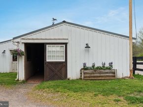 43 Van Sant Road, New Hope PA 18938