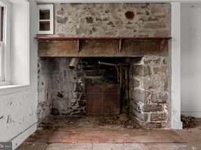 43 Van Sant Road, New Hope PA 18938