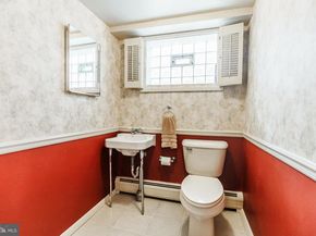 9229 Cottage Street, Philadelphia PA 19114