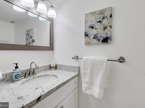 2030 N Adams Street 303, Arlington VA 22201