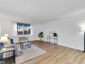 2030 N Adams Street 303, Arlington VA 22201