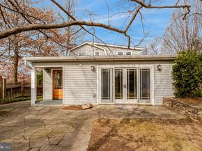 4122 16TH Street S, Arlington VA 22204