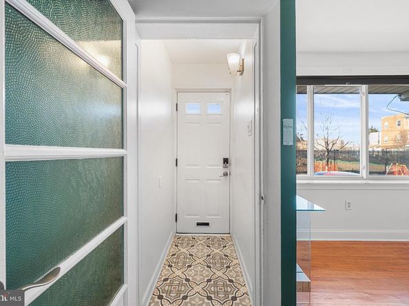 2425 Sepviva Street, Philadelphia PA 19125