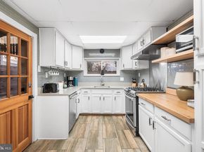 2425 Sepviva Street, Philadelphia PA 19125