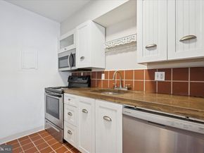 42 Conshohocken State Road 7B, Bala Cynwyd PA 19004