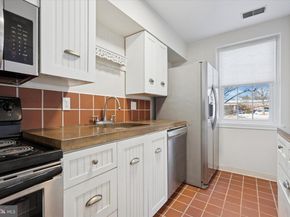 42 Conshohocken State Road 7B, Bala Cynwyd PA 19004