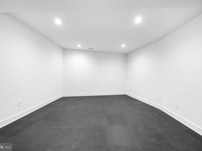 4810 3rd Street N, Arlington VA 22203