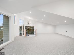 4810 3rd Street N, Arlington VA 22203