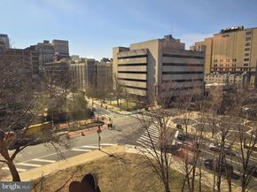 201 N 8TH Street 404, Philadelphia PA 19106