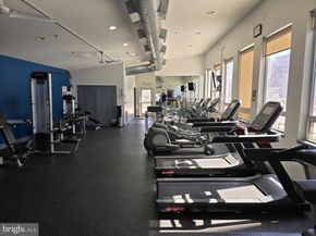 201 N 8TH Street 404, Philadelphia PA 19106