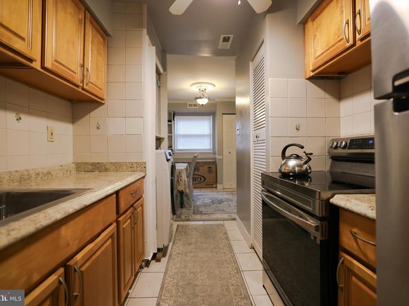 611 Edison Avenue C, Philadelphia PA 19116