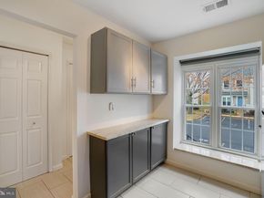 3858 9TH Road S, Arlington VA 22204