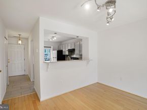 3858 9TH Road S, Arlington VA 22204