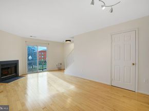 3858 9TH Road S, Arlington VA 22204