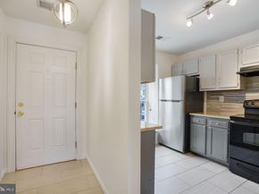 3858 9TH Road S, Arlington VA 22204