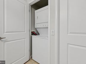 1021 N Garfield Street 819, Arlington VA 22201