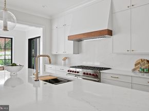 6126 Stoneham Lane, Mclean VA 22101