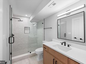 921 22nd Street S, Arlington VA 22202