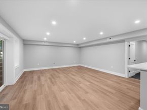 921 22nd Street S, Arlington VA 22202