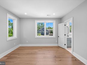 921 22nd Street S, Arlington VA 22202