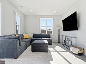 4901 Eisenhower Avenue, Alexandria VA 22304