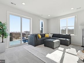 4901 Eisenhower Avenue, Alexandria VA 22304