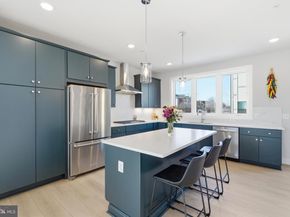 4901 Eisenhower Avenue, Alexandria VA 22304