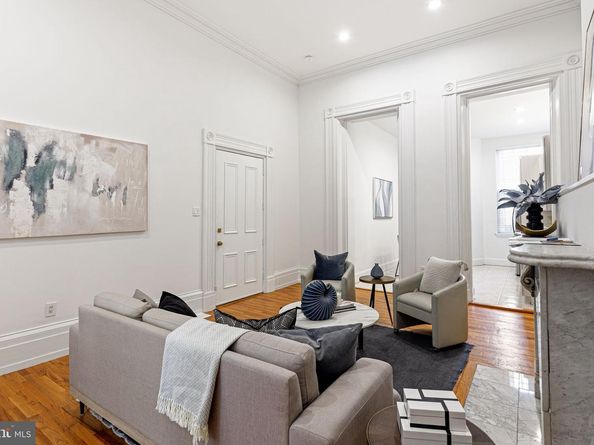 306 S 10TH Street A, Philadelphia PA 19107
