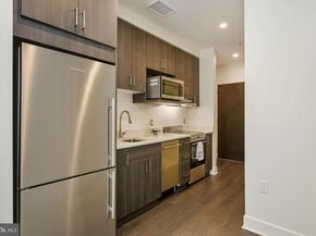 2550 17TH Street NW 302, Washington DC 20009