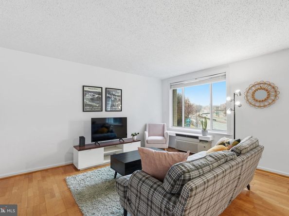 1730 Arlington Boulevard 202, Arlington VA 22209