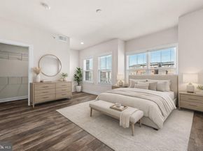 13039 Hattontown Square, Herndon VA 20171