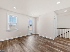 13039 Hattontown Square, Herndon VA 20171