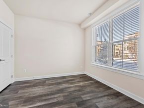 13039 Hattontown Square, Herndon VA 20171