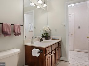 11301 Crossing Glen Court, Potomac MD 20854