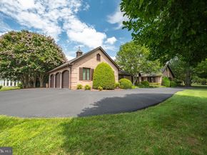 11301 Crossing Glen Court, Potomac MD 20854