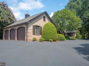 11301 Crossing Glen Court, Potomac MD 20854