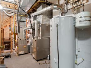 11301 Crossing Glen Court, Potomac MD 20854