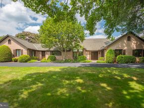 11301 Crossing Glen Court, Potomac MD 20854