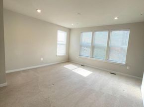 13502 Sayward Boulevard 91, Herndon VA 20171