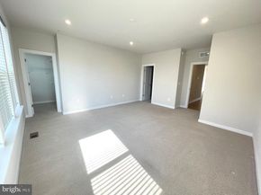 13502 Sayward Boulevard 91, Herndon VA 20171