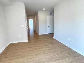 13502 Sayward Boulevard 91, Herndon VA 20171