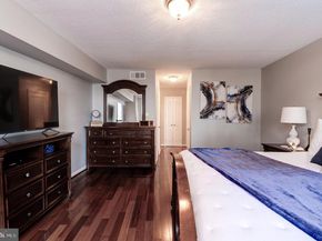 1101 S Arlington Ridge Road 106, Arlington VA 22202
