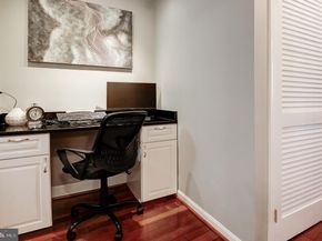 1101 S Arlington Ridge Road 106, Arlington VA 22202