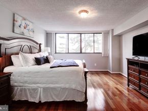 1101 S Arlington Ridge Road 106, Arlington VA 22202