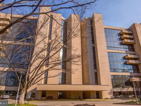 1101 S Arlington Ridge Road 106, Arlington VA 22202