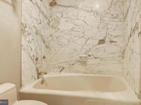 1101 S Arlington Ridge Road 106, Arlington VA 22202