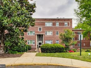 1303 N Ode Street 215, Arlington VA 22209