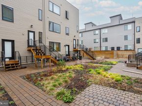 2010 N 5TH Street 2C, Philadelphia PA 19122